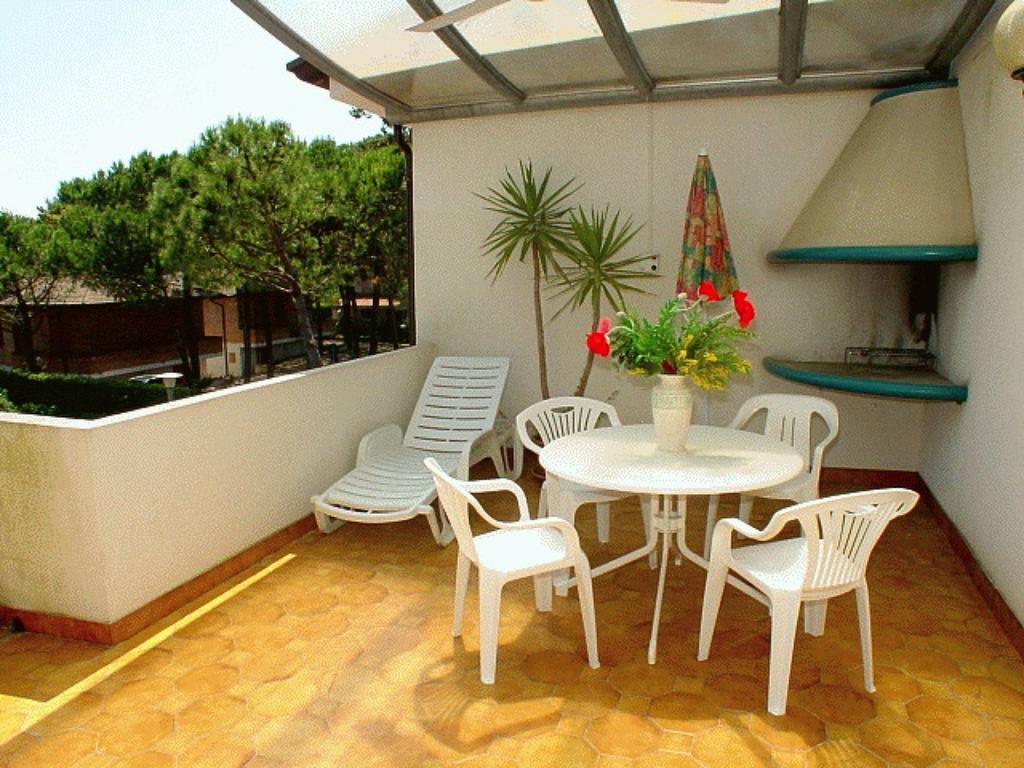 Lignano Riviera With Fireplace & Air Conditioning Lignano Sabbiadoro Eksteriør billede