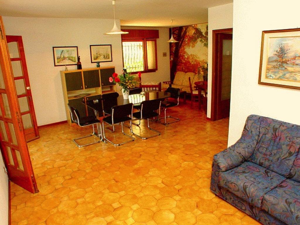 Lignano Riviera With Fireplace & Air Conditioning Lignano Sabbiadoro Eksteriør billede